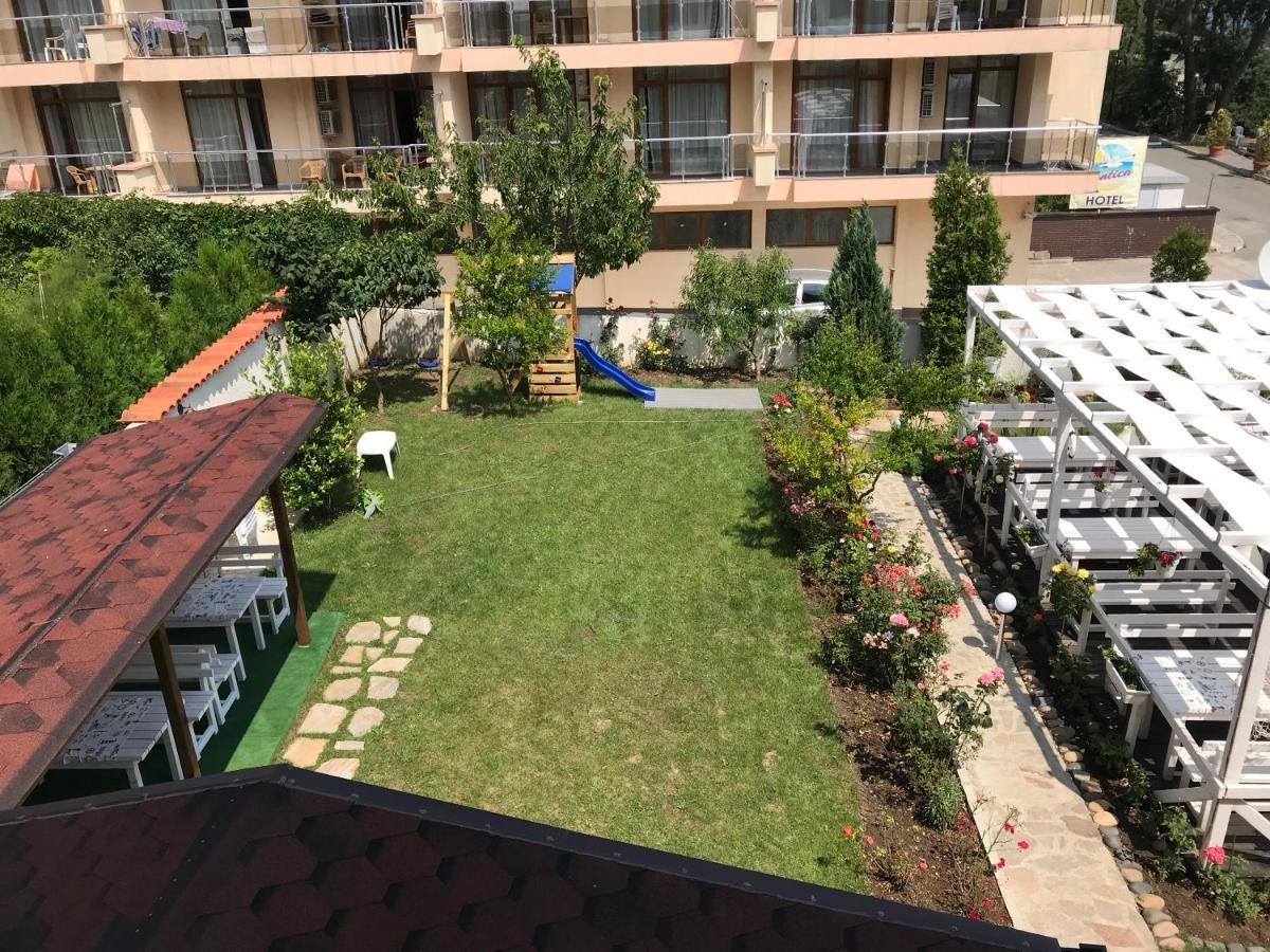 Family Hotel Akra Chernomorets Exterior photo