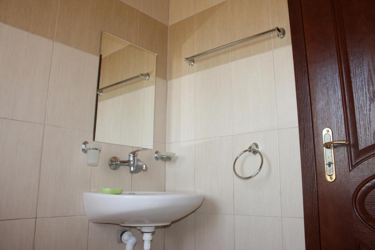 Family Hotel Akra Chernomorets Exterior photo